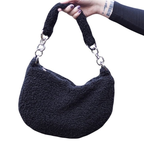 Topshop Women’s Florence Black Teddy Shoulder Bag with Silver Hardware - Picture 5 of 8